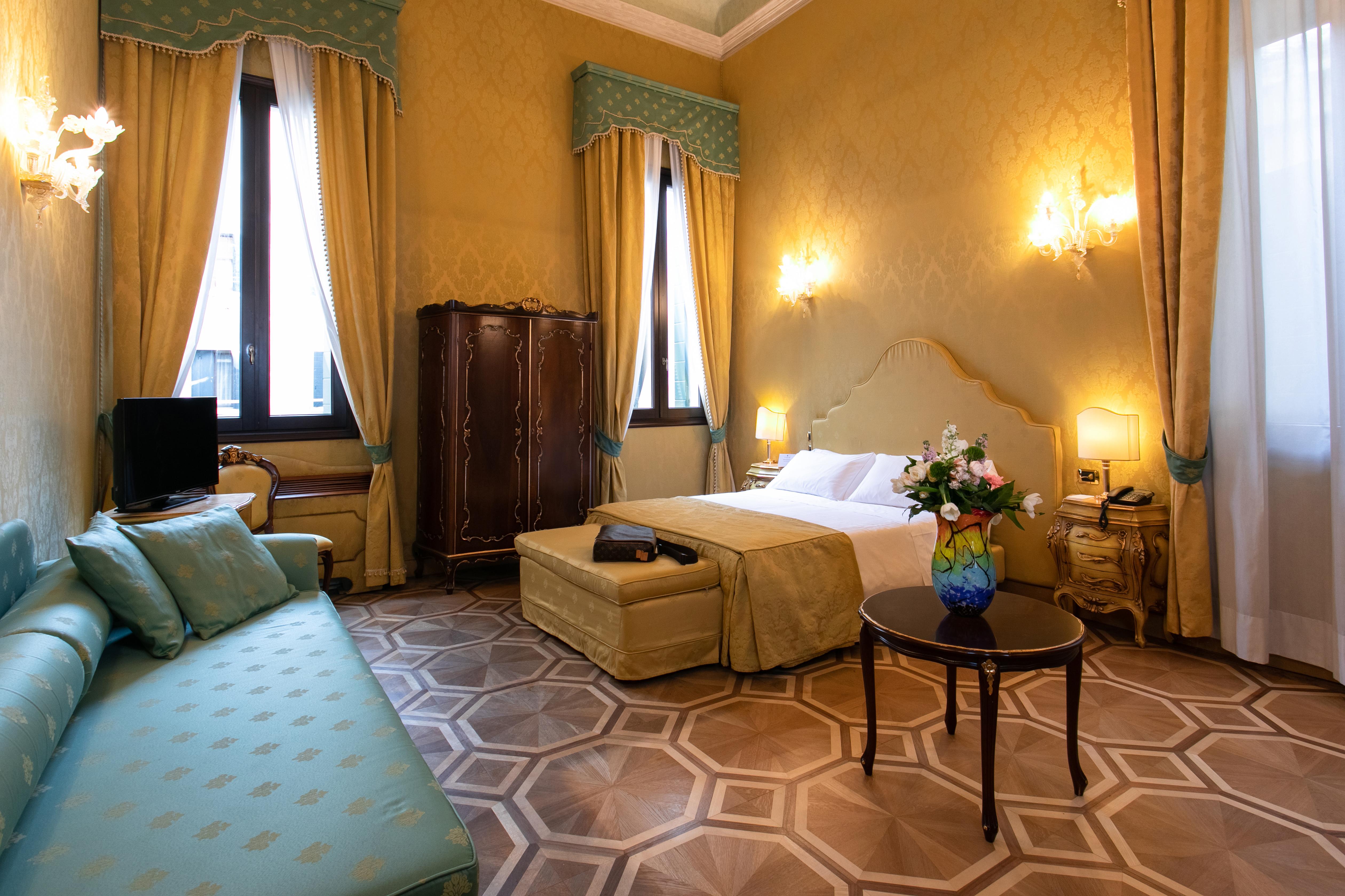 กาเวนดรามิน ซาโก Hotel เวนิส ภายนอก รูปภาพ