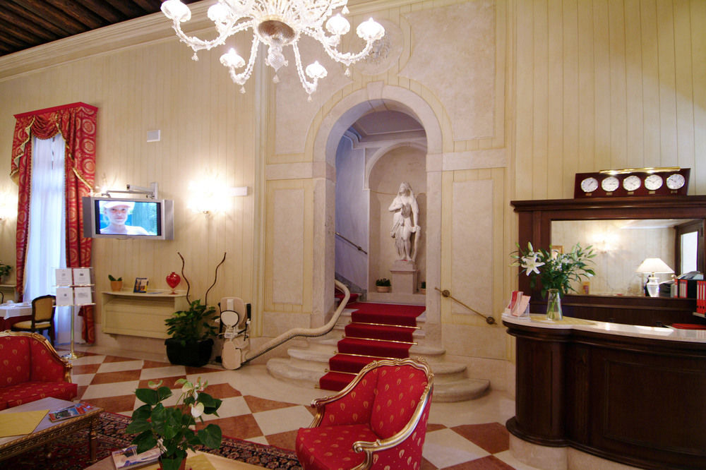 กาเวนดรามิน ซาโก Hotel เวนิส ภายนอก รูปภาพ